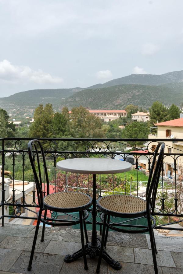 Apartamento Kastro Aggeliki Kardamyli Exterior foto