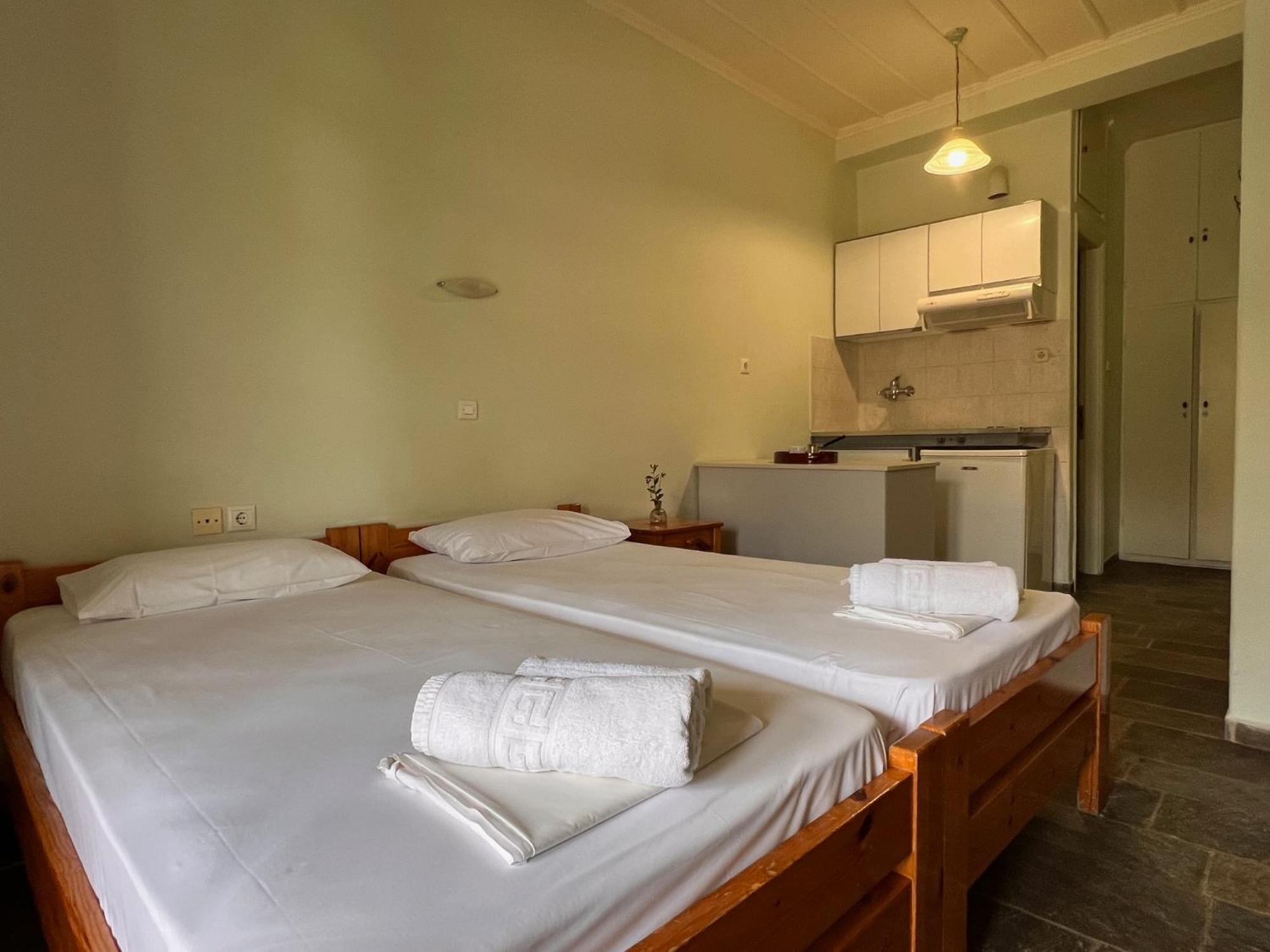 Apartamento Kastro Aggeliki Kardamyli Exterior foto